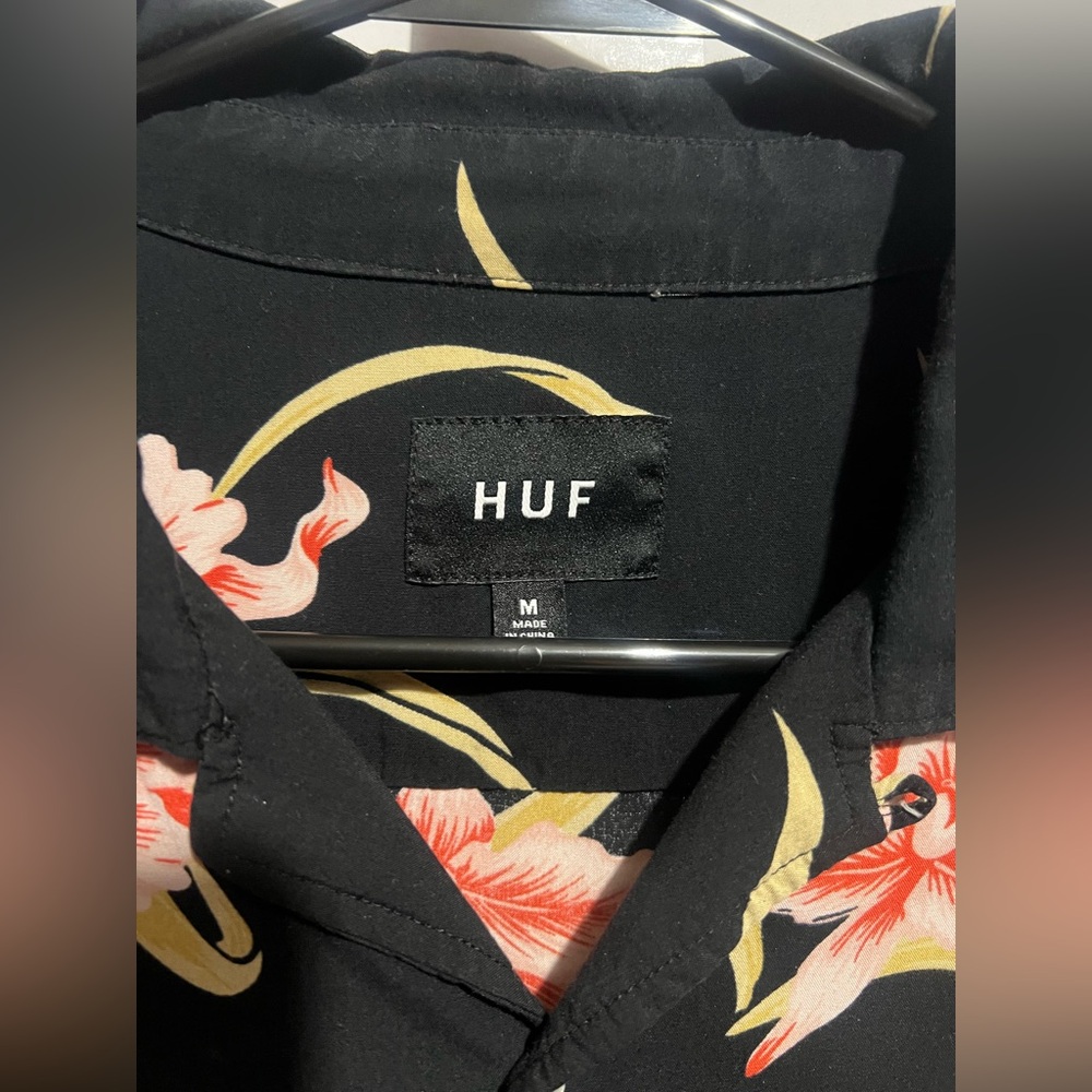 HUF Men's Black and Pink Floral Button Down Shirt - Picture 2 of 3